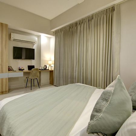 Saltstayz Premier Executive Serviced Apartment - Golf Course Extension Road Gurgaon Eksteriør bilde