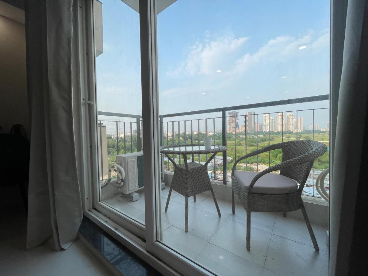 Saltstayz Premier Executive Serviced Apartment - Golf Course Extension Road Gurgaon Eksteriør bilde