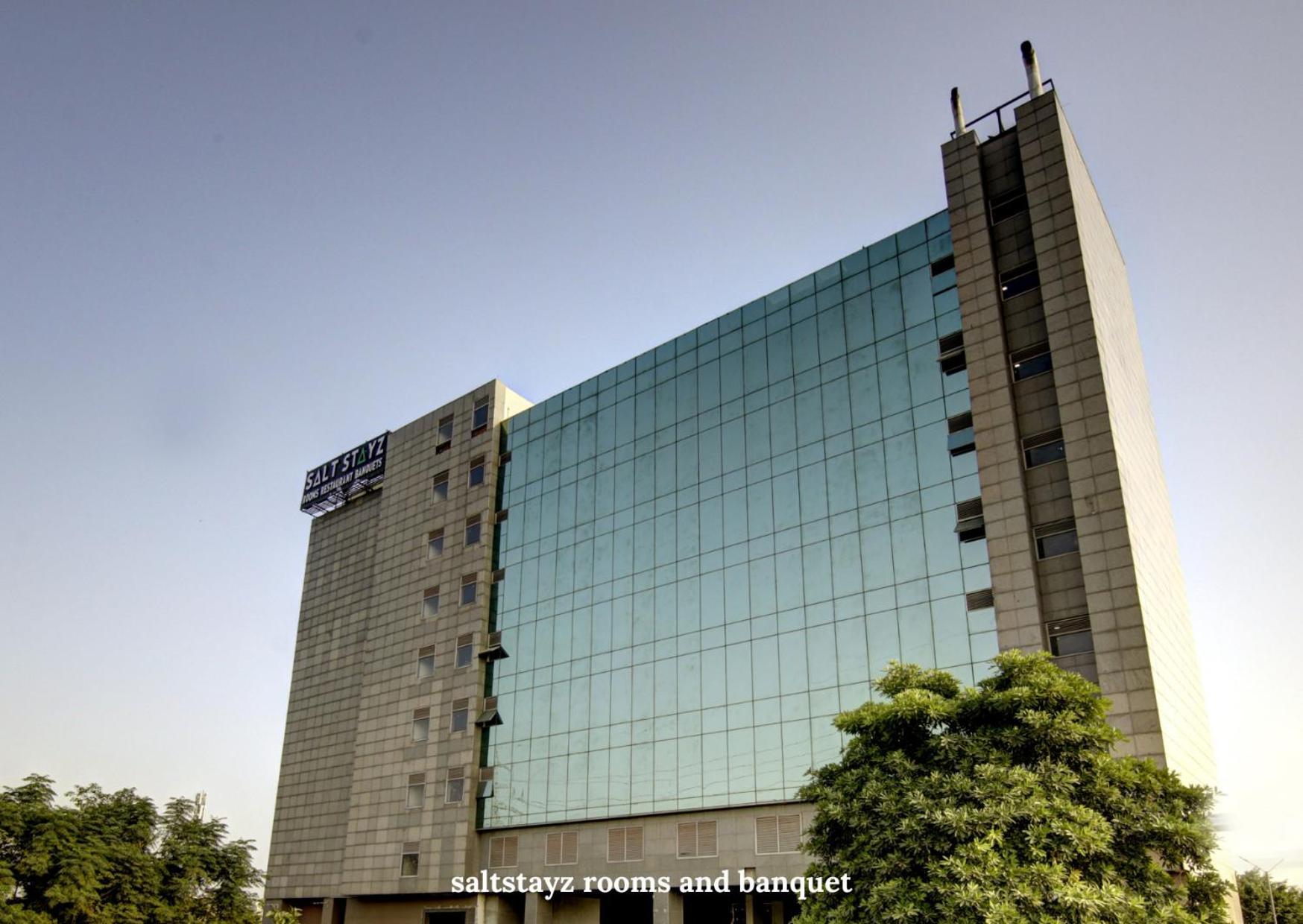 Saltstayz Premier Executive Serviced Apartment - Golf Course Extension Road Gurgaon Eksteriør bilde