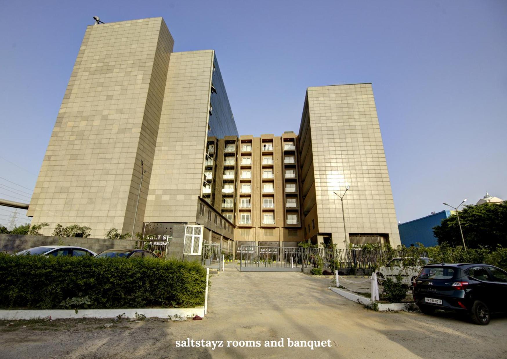 Saltstayz Premier Executive Serviced Apartment - Golf Course Extension Road Gurgaon Eksteriør bilde
