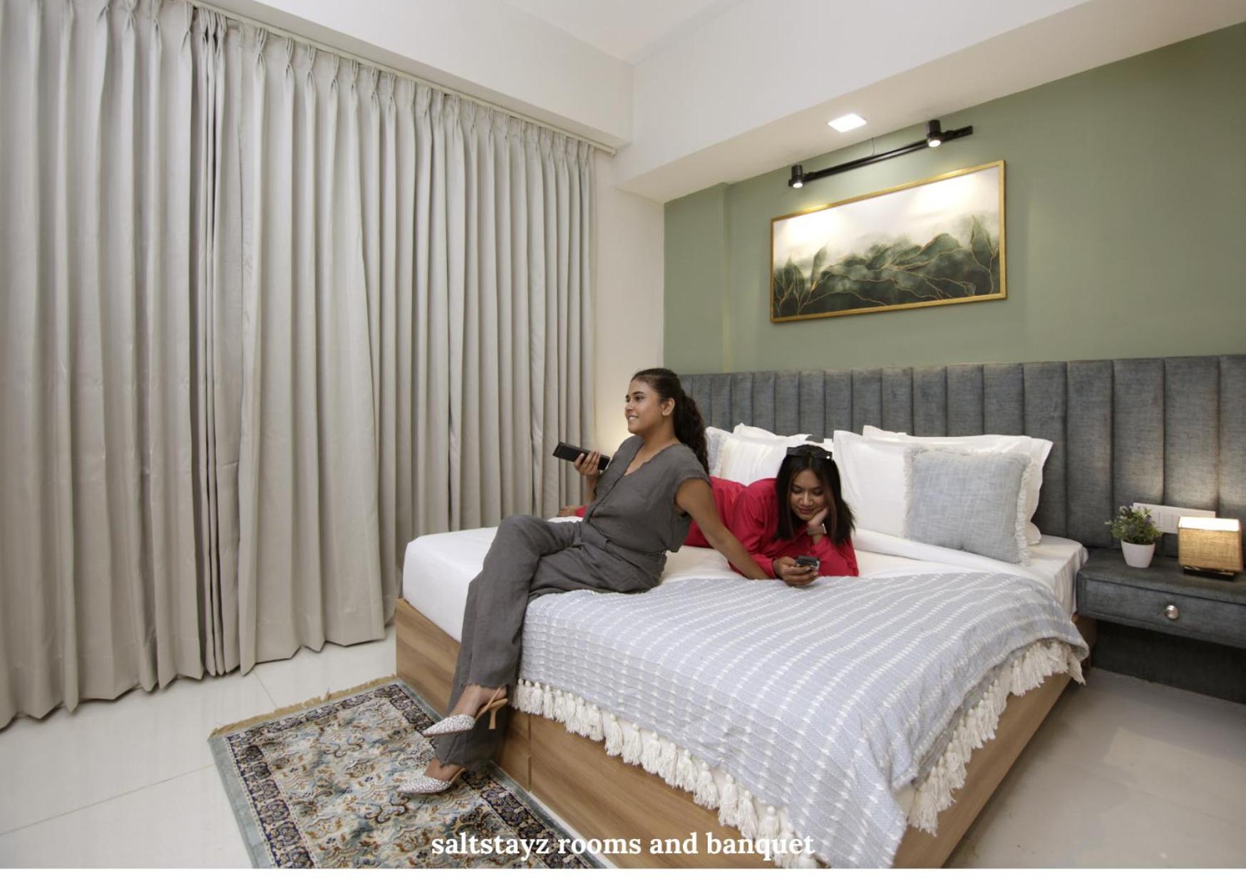 Saltstayz Premier Executive Serviced Apartment - Golf Course Extension Road Gurgaon Eksteriør bilde