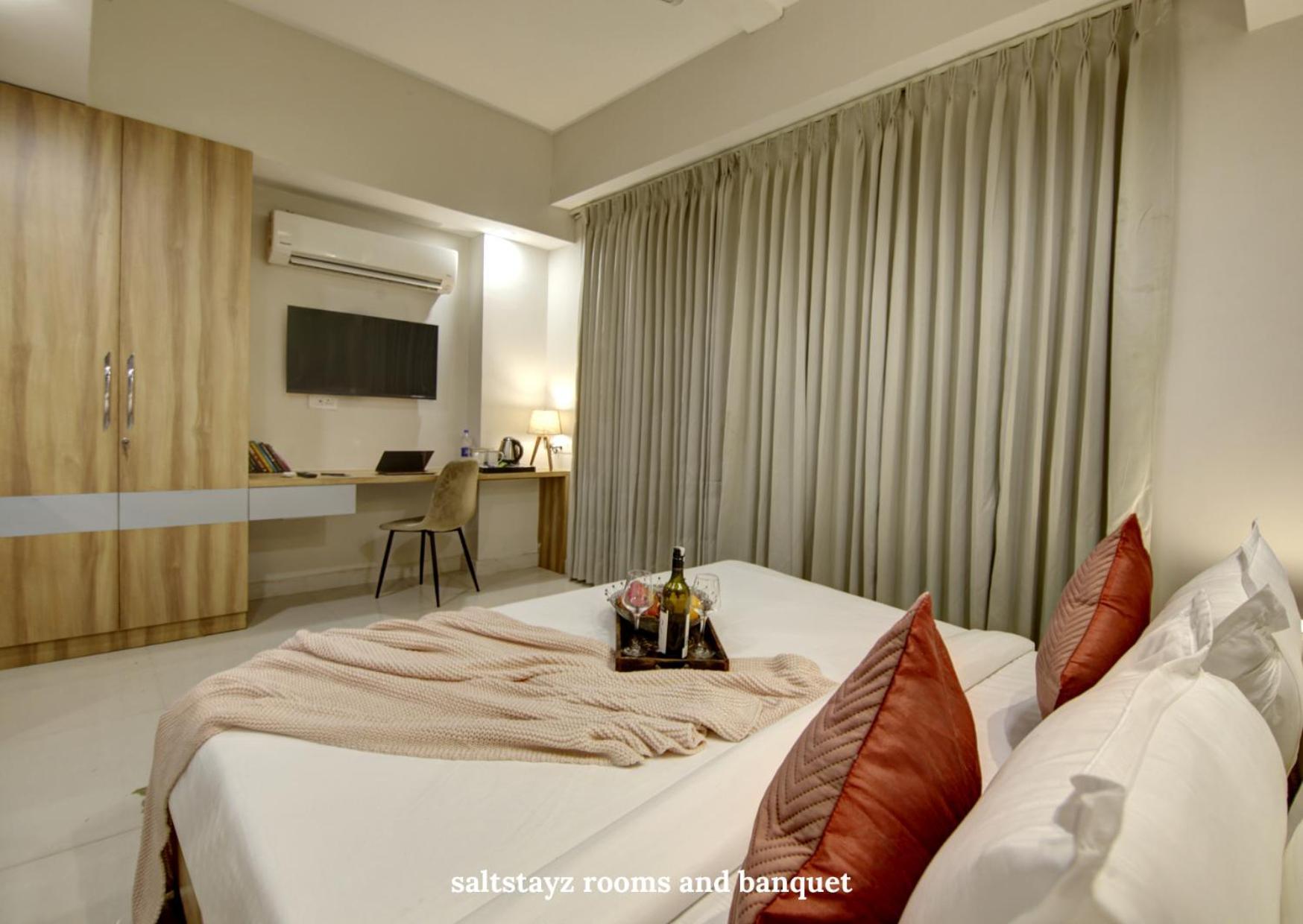 Saltstayz Premier Executive Serviced Apartment - Golf Course Extension Road Gurgaon Eksteriør bilde