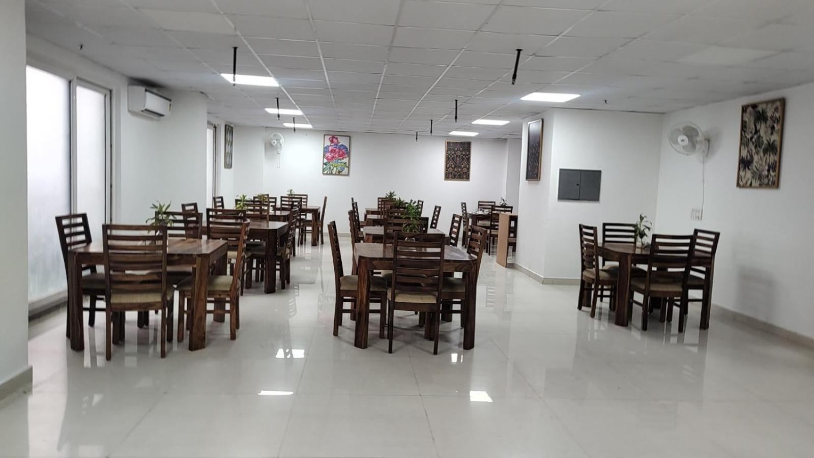 Saltstayz Premier Executive Serviced Apartment - Golf Course Extension Road Gurgaon Eksteriør bilde
