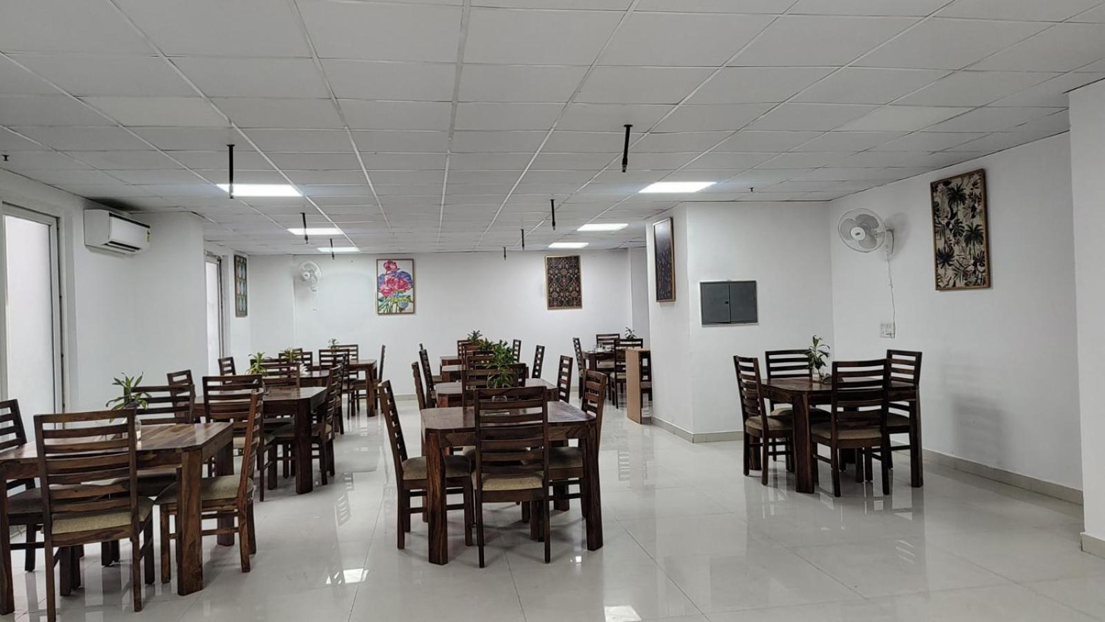 Saltstayz Premier Executive Serviced Apartment - Golf Course Extension Road Gurgaon Eksteriør bilde